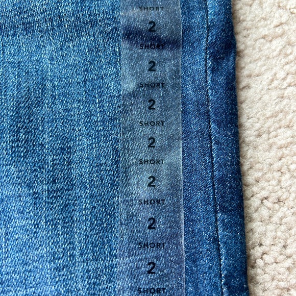 👖 Women’s American Eagle Kick Boot Crop Jeans - Size 2P - Picture 4 of 7